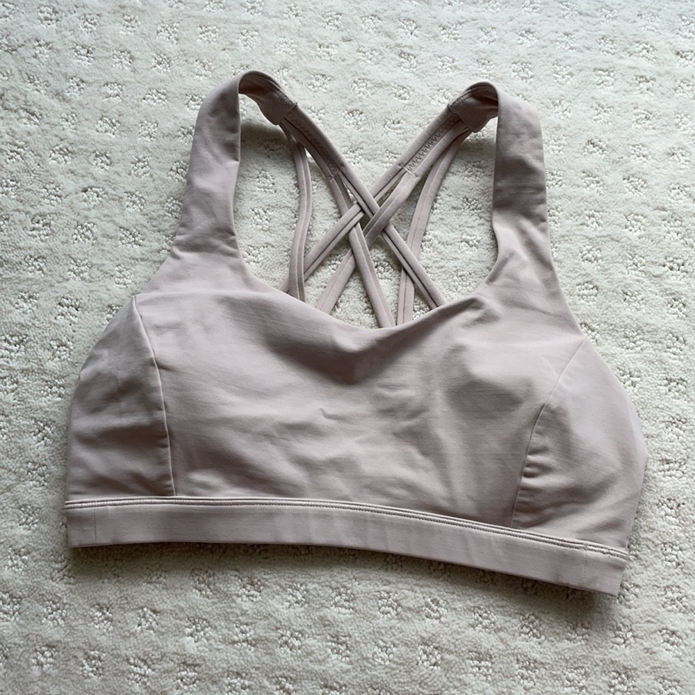 Lululemon Free to be Serene Sports Bra